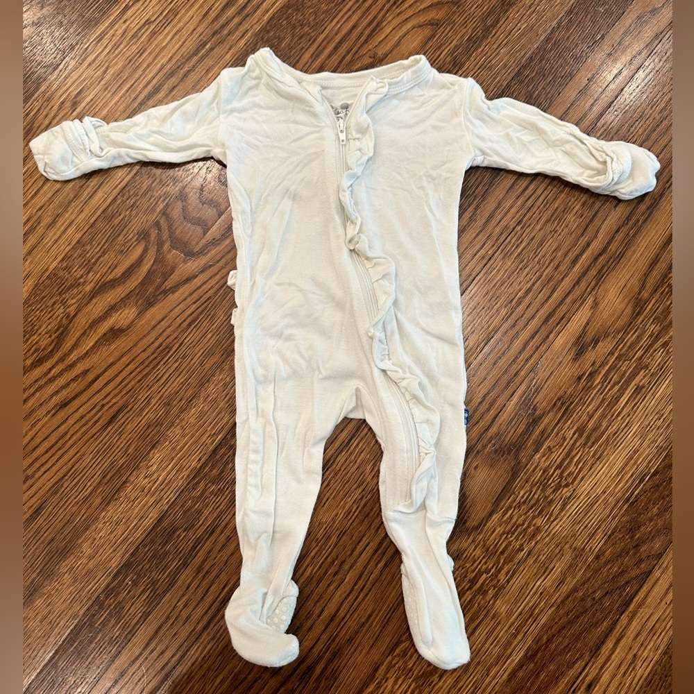 Kickee Pants Zippy with ruffles